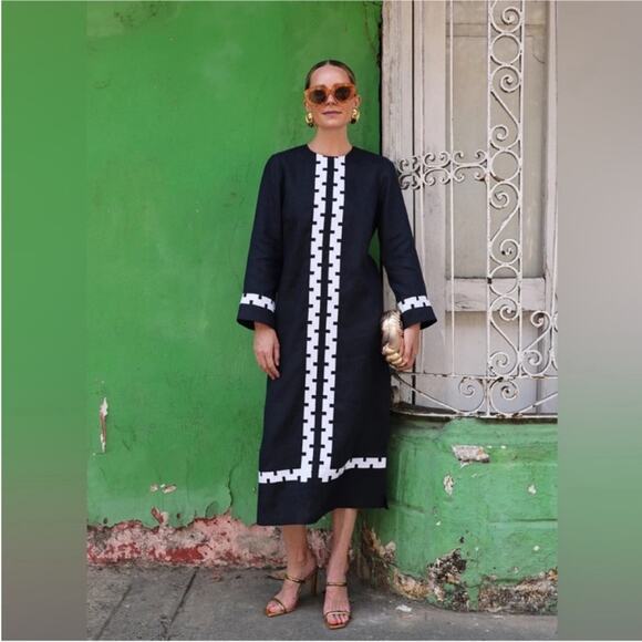 NWT Tuckernuck Atlantic Pacific Navy Blue White Embroidered Hartman Dress MEDIUM - Picture 3 of 16